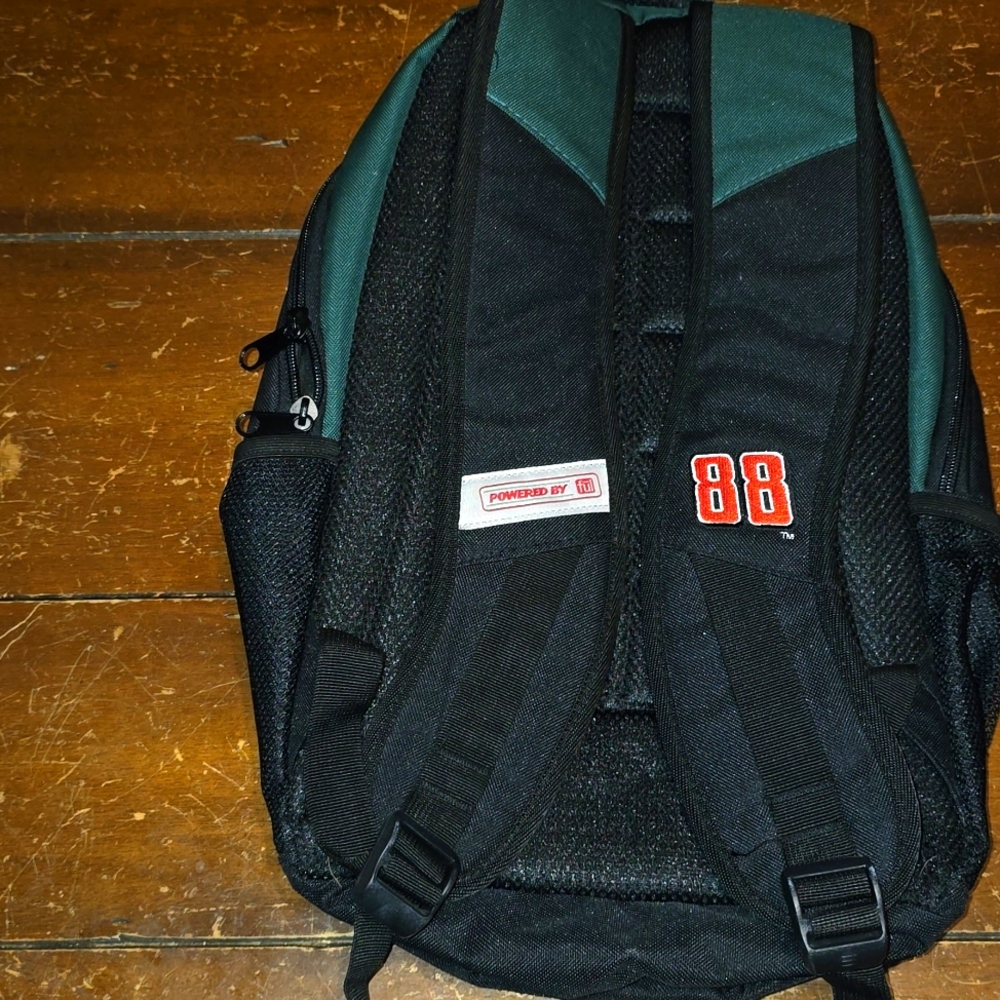 NWOT Dale Earnhardt Jr #88 NASCAR Backpack Auto Signed - Picture 5 of 5